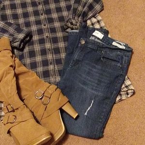 Slightly distressed skinny jeans